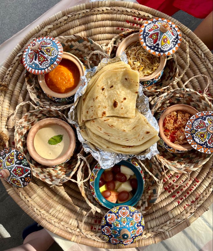 صبحانه سنتی عمانی